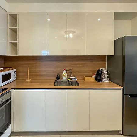 Waterfront Haven Apartment Belgrade